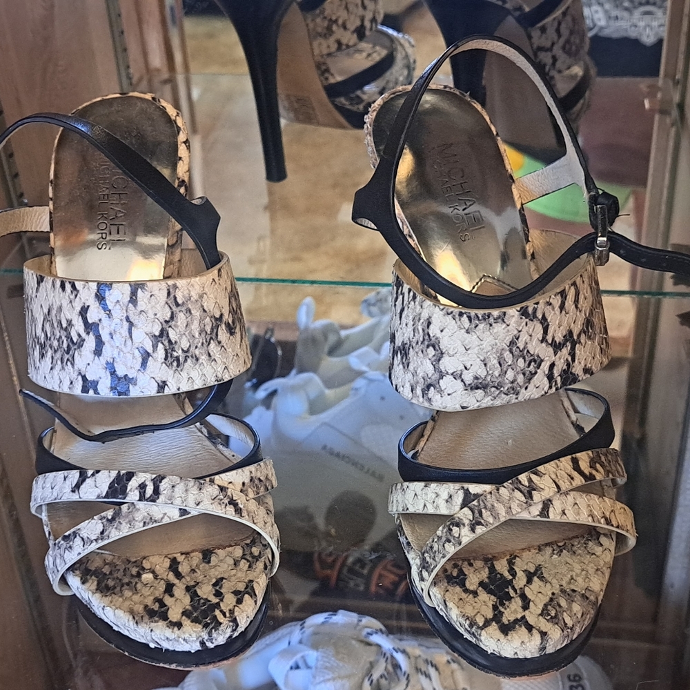 Michael Kors - Picture 6 of 6